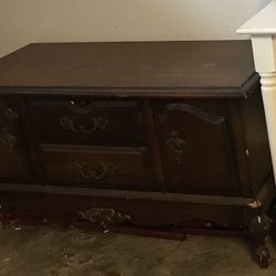 Vintage chest