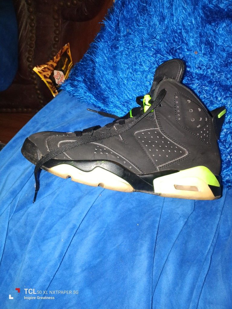 Electric Green Jordan 6s 7.5 Mens