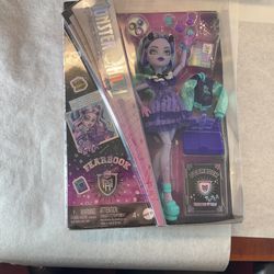 Monster High Twyla & Draculaura $50 Each 