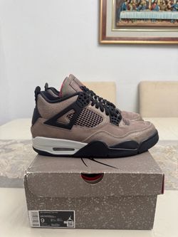 Air Jordan 4 Retro Taupe Haze  Size 9