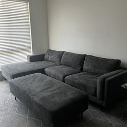 Living Spaces Couch/Sectional
