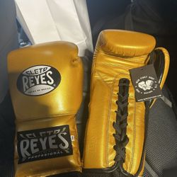 Cleto Reyes 16oz Sparring Gloves
