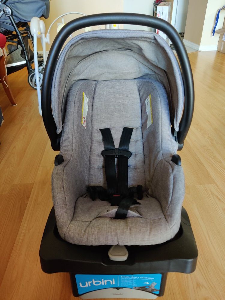 Baby car seat with base for sale