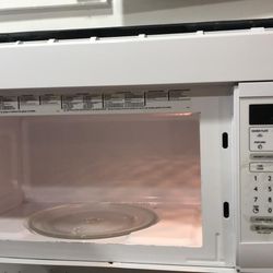 Stove, Microwave, and Refrigerator For Sale