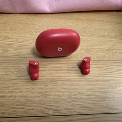 Beats Studio noise cancellation 