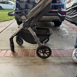 Bravo Quick-Fold Stroller - Black