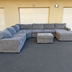 Macys Radley 5 Piece Sectional Couch with Ottoman (Free Delivery)