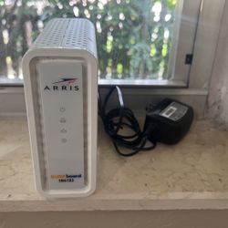 Comcast Arris surfboard SB6183