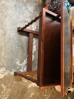 Bombay collectors edition desk