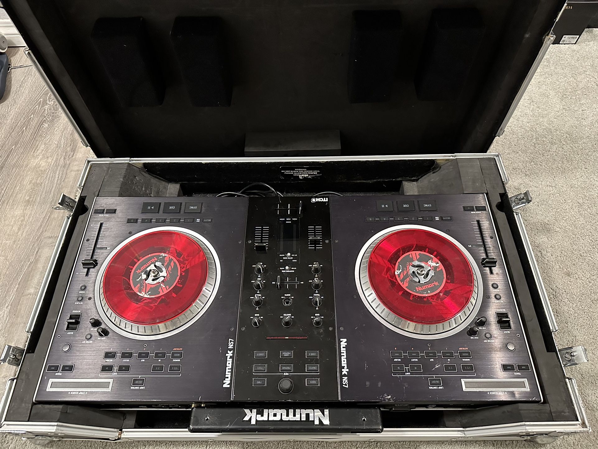 Numark NS7 Motorized DJ Digital Controller with Flight Case and NSFX Controller