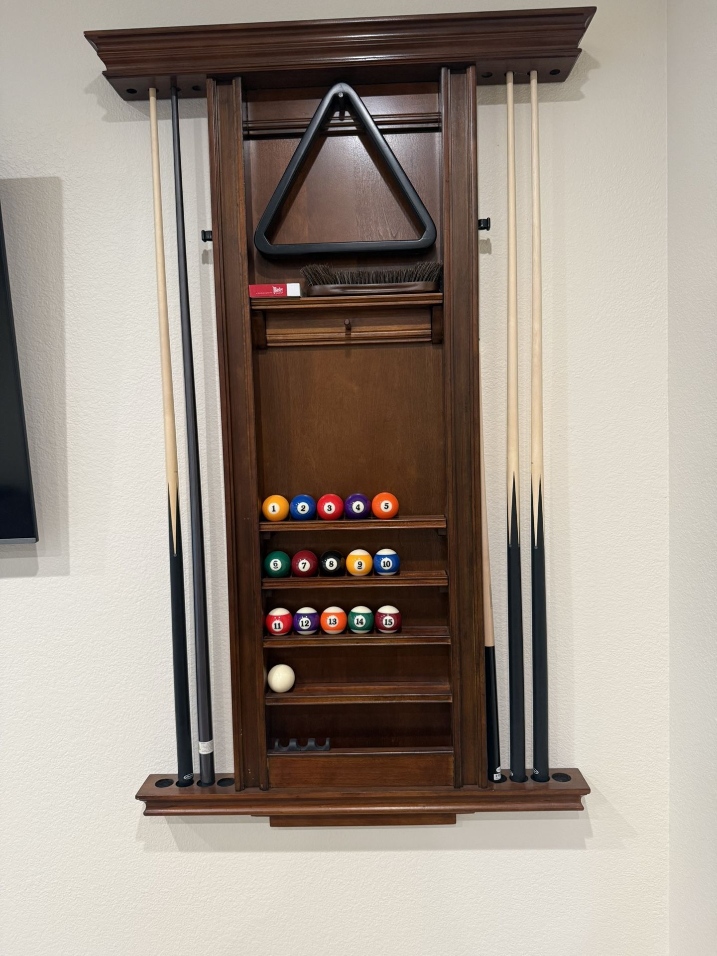 AHB Venice Pool / Billiards Wall Rack
