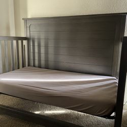 Baby Crib And Toddler Bed $30