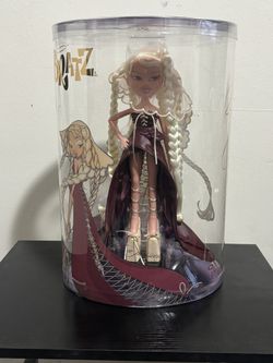 2025 BRATZAVERSARY JADE COLLECTOR DOLL