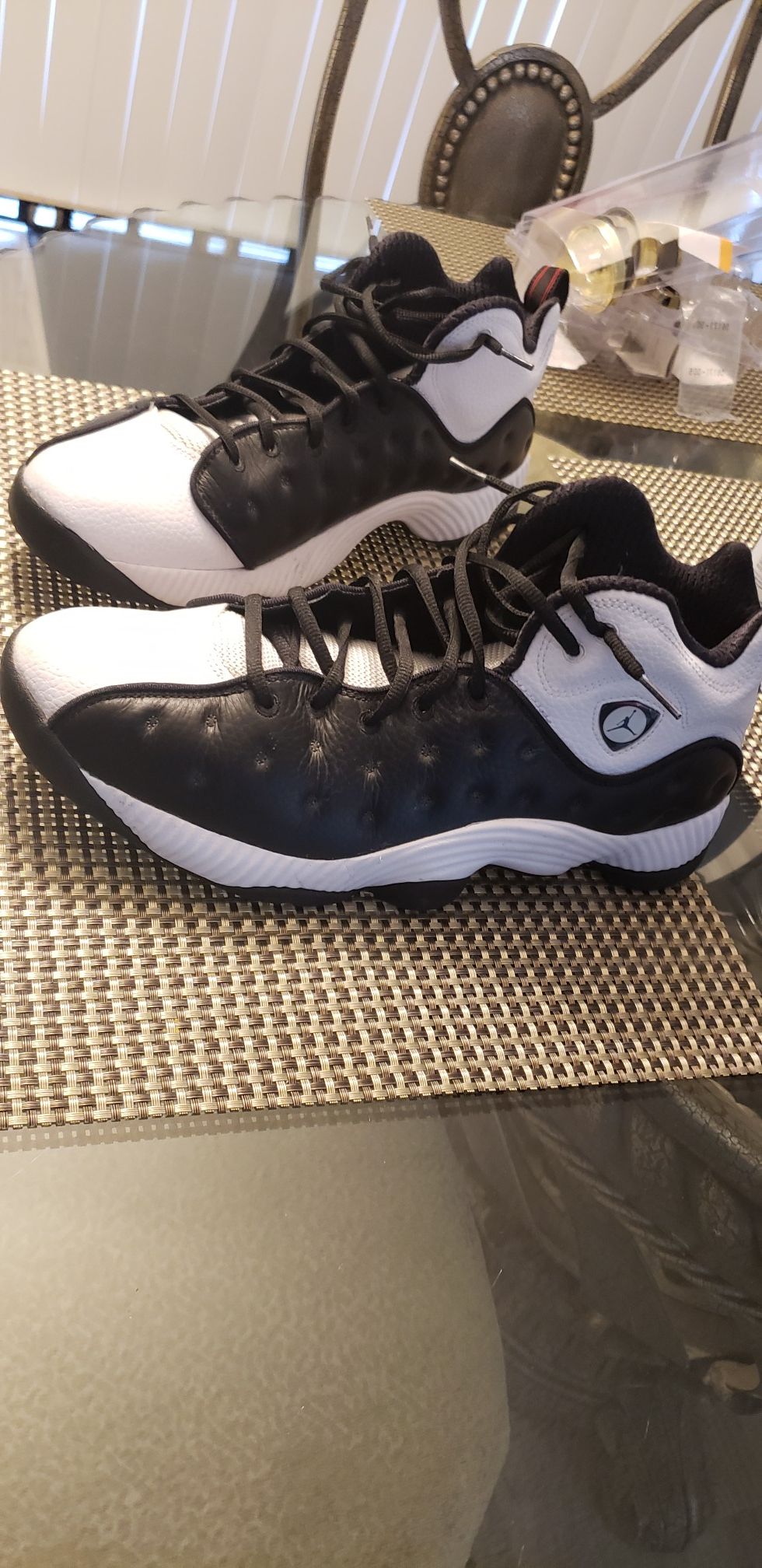 Jordan's / Mens - size 12