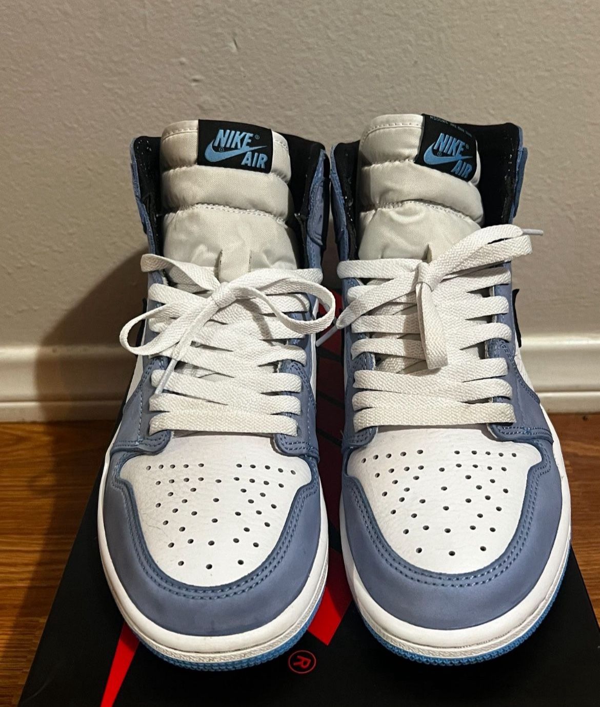 Jordan 1 Unc