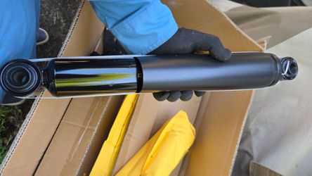 A0227 typically references a specific manufacturer part number for rear shock absorbers fitting 2007–2018 Chevy Silverado 1500 and GMC Sierra 1500 tru