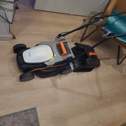 Electric Lawnmower 