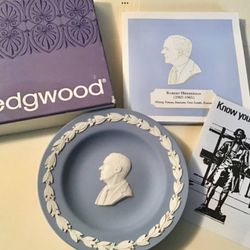 Vtg. Wedgwood Blue Jasper Round Trinket Bowl  / Sweet Dish Robert Henderson Commemorative 