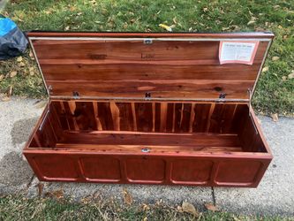 Mid Century Land Sweetheart Chest