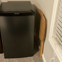 Frigidaire 4.5 Cubic Ft Compact  Refrigerator