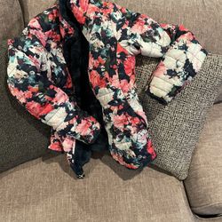 The North Face Girls XL Jacket Reverseable 