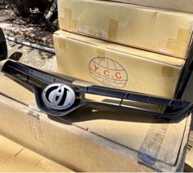 2014-16 TOYOTA COROLLA UPPER GRILLE — NEW
