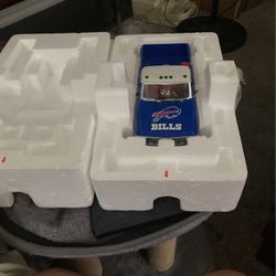 Danbury Mint 1971 Chevrolet Cheyenne Buffalo Bills Tailgater Pickup