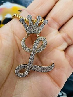 10k Letter L With Crown
