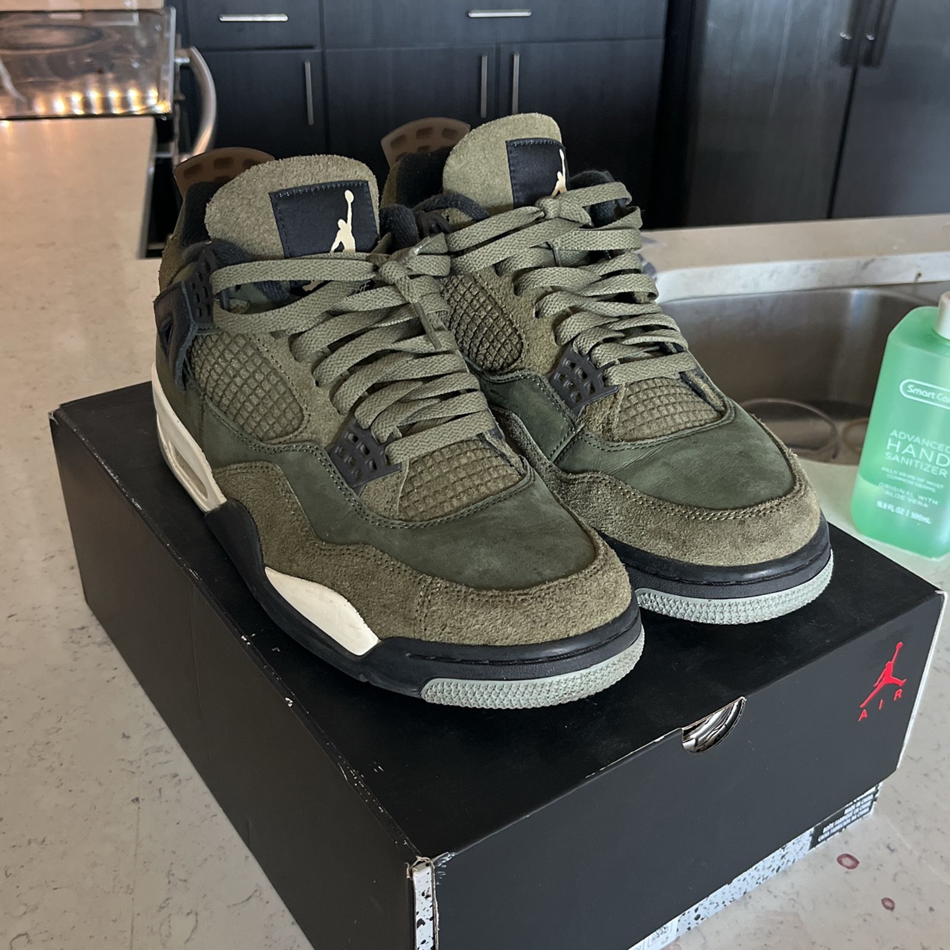 Jordan 4 (Green) for Sale in Tucson, AZ OfferUp