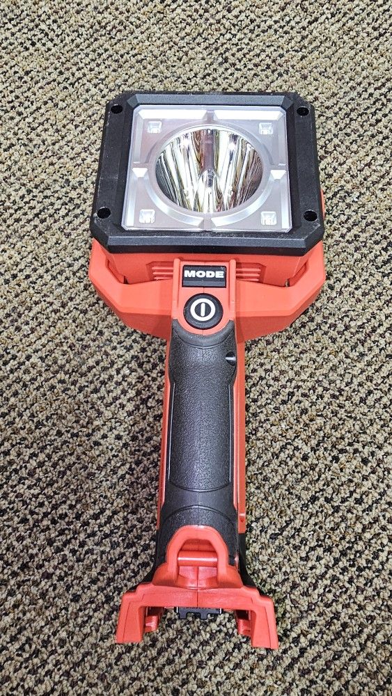 Milwaukee M18 Spot Light Flashlight