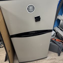 Seltzer/Bro Beer Fridge - Frigidaire 4.5 Cu. Ft.