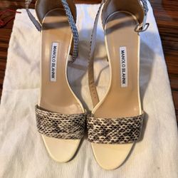 Authentic Manolo Blahnik Sandals Size 37 – Excellent Condition