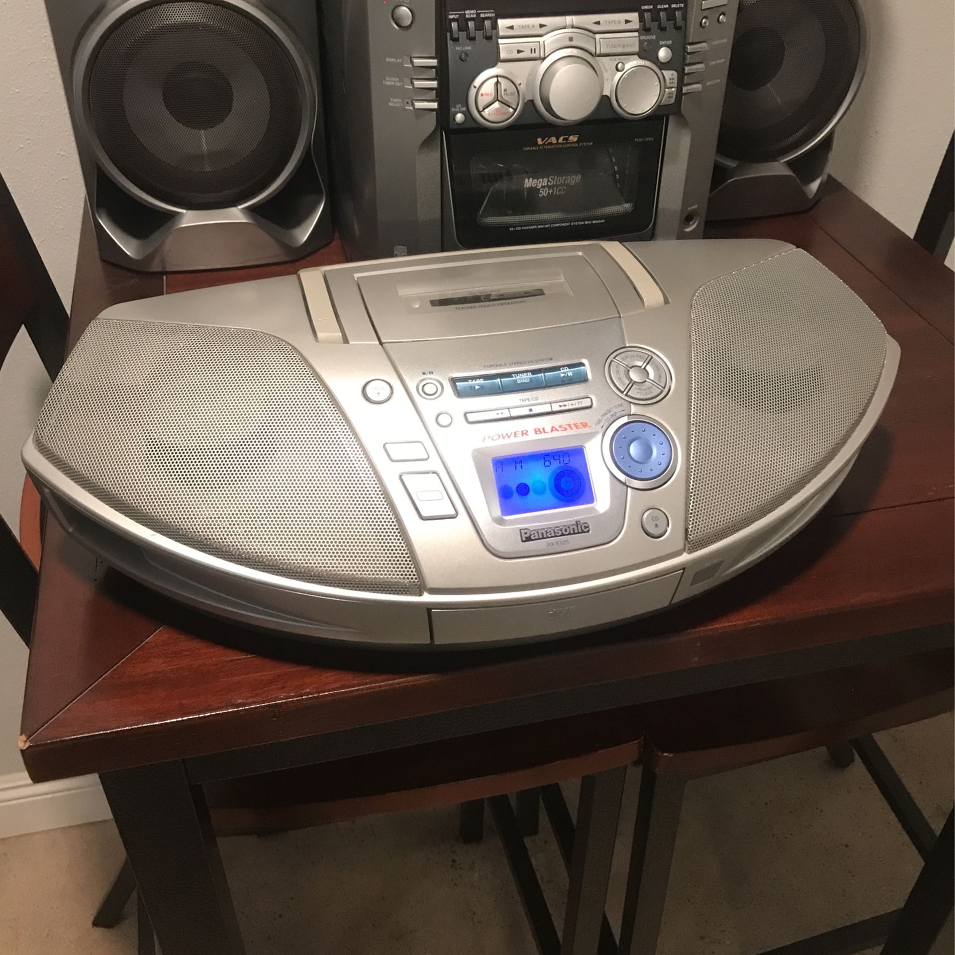 PANASONIC RX-ES25 CD CASSETTE TAPE RADIO BOOM BOX IN GREAT CONDITION