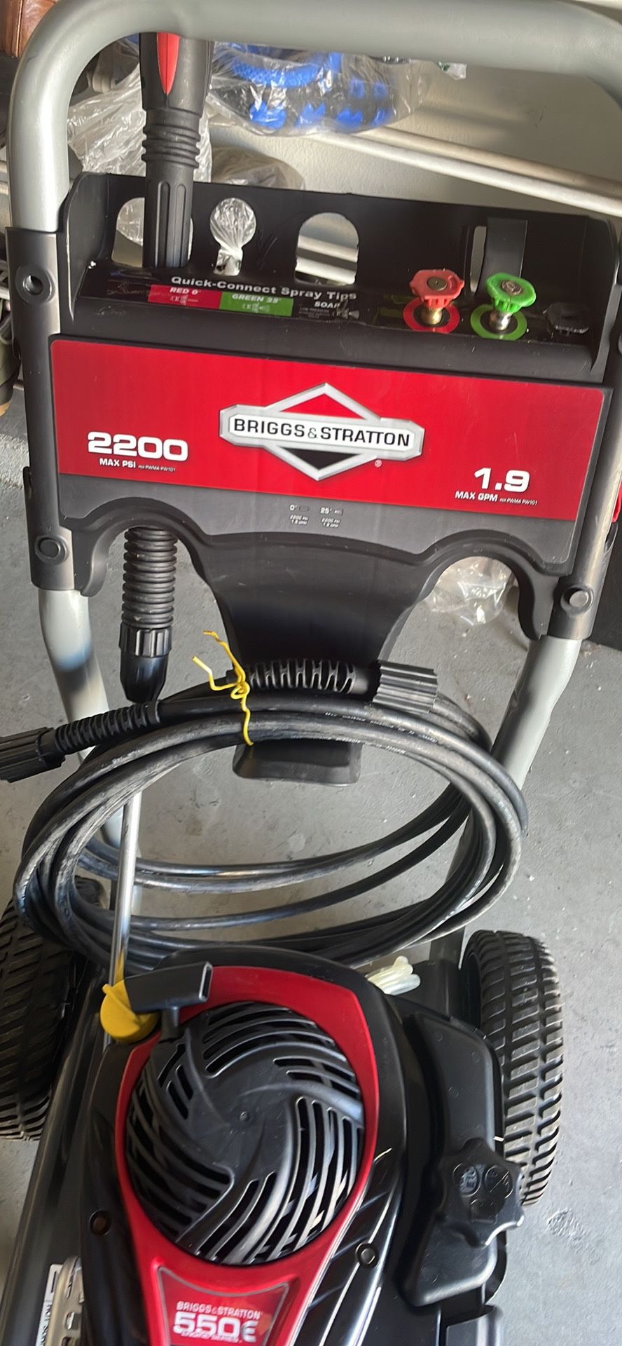 Brig & Station Gas Pressure Washer 