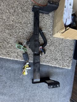 2nd Gen Prius trailer hitch, receiver with ball, and wire harness