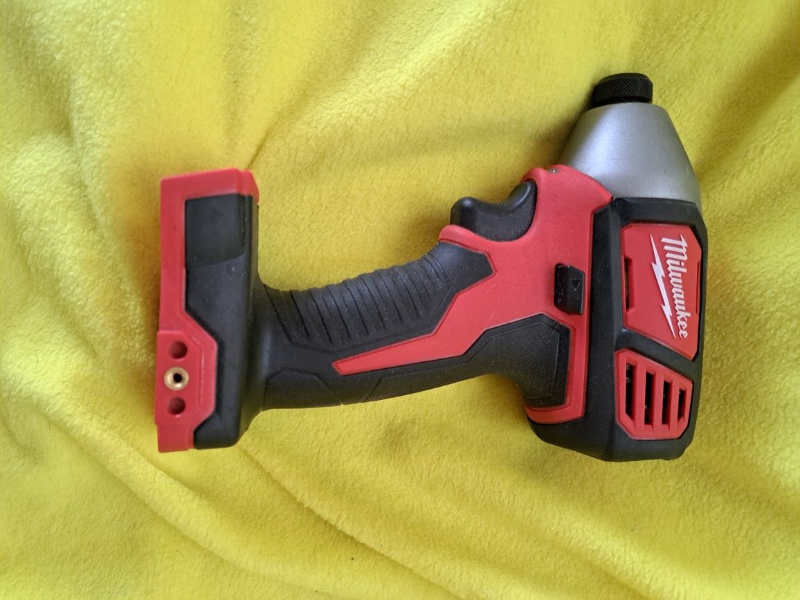 M18 MILWAUKEE IMPACT