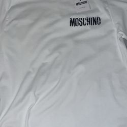 Moschino Men’s Tshirt Size M Brand New $60