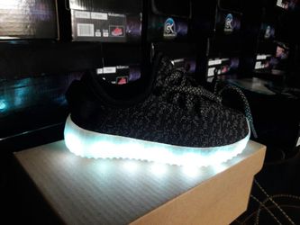 New kids LED shoes All sizes!!!!
