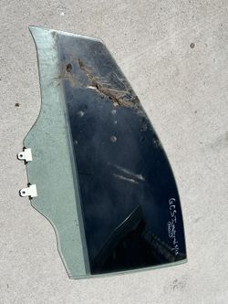 Nissan Rogue Driver Side Window 