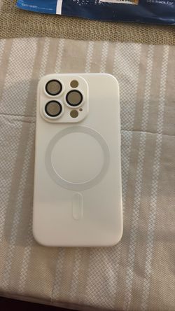 ankofave Magnetic for iPhone 15 Pro 6.1”. white