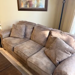 Leather pull out couch