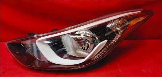 2011 2012 2013 Hyundai Elantra Left Driver Headlight Halogen OEM Genuine USED
