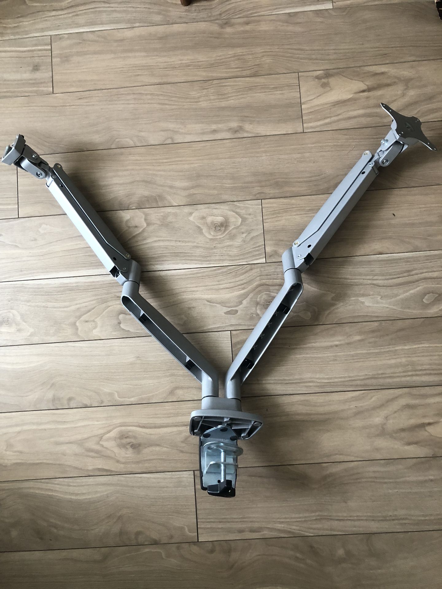 Dual Monitor Stands 