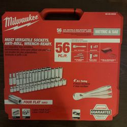 Milwaukee 3/8 Drive 56pc Full Socket Set (new)