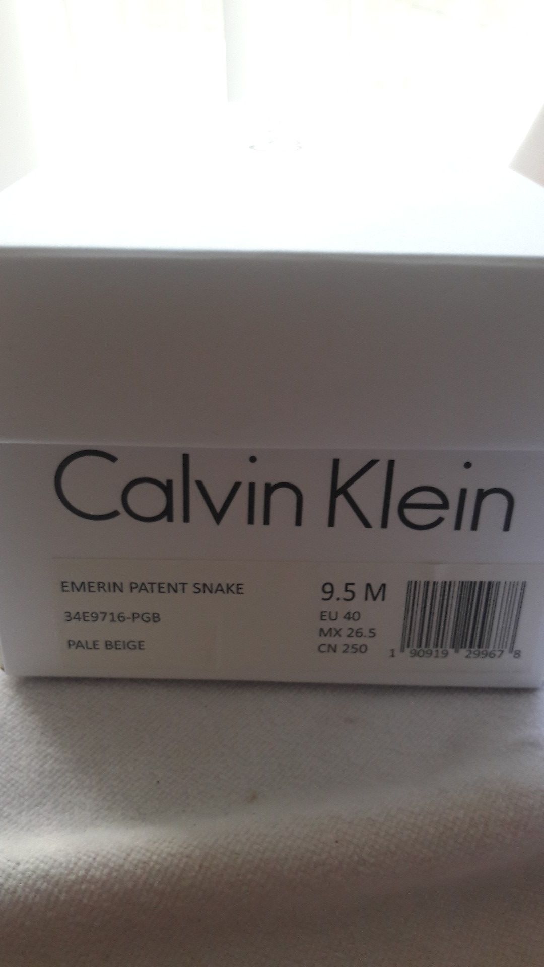Calvin Klein Womens heels sz 9.5