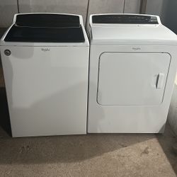 Whirlpool washer and dryer electric work perfect in good condition