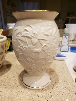 Lenox flower vase