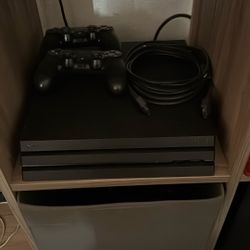 PS4 Pro 