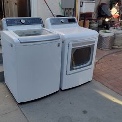 Washer And Gas Dryer 