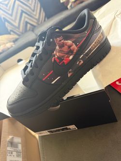Nike dunk low supreme Mike Tyson size 9.5